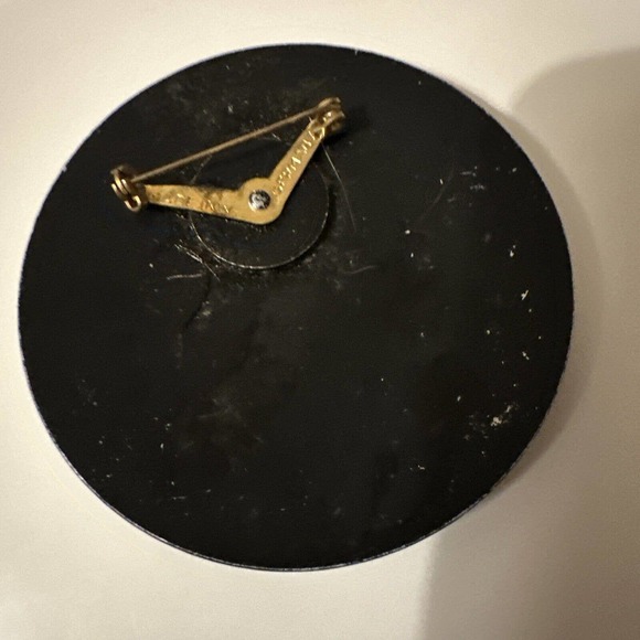 West Lacquer Pin Brooch Hand Painted Black Wood Japanese Warrior Signed Oriental - Picture 4 of 6